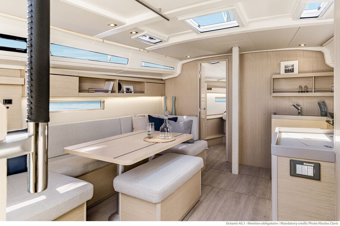 Oceanis 40.1 (3).jpg